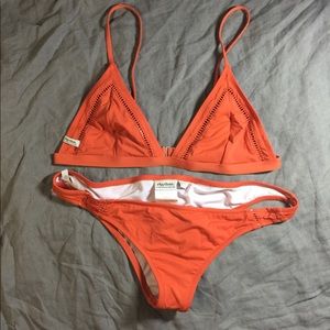 Rythym bikini top and bottom cayenne L